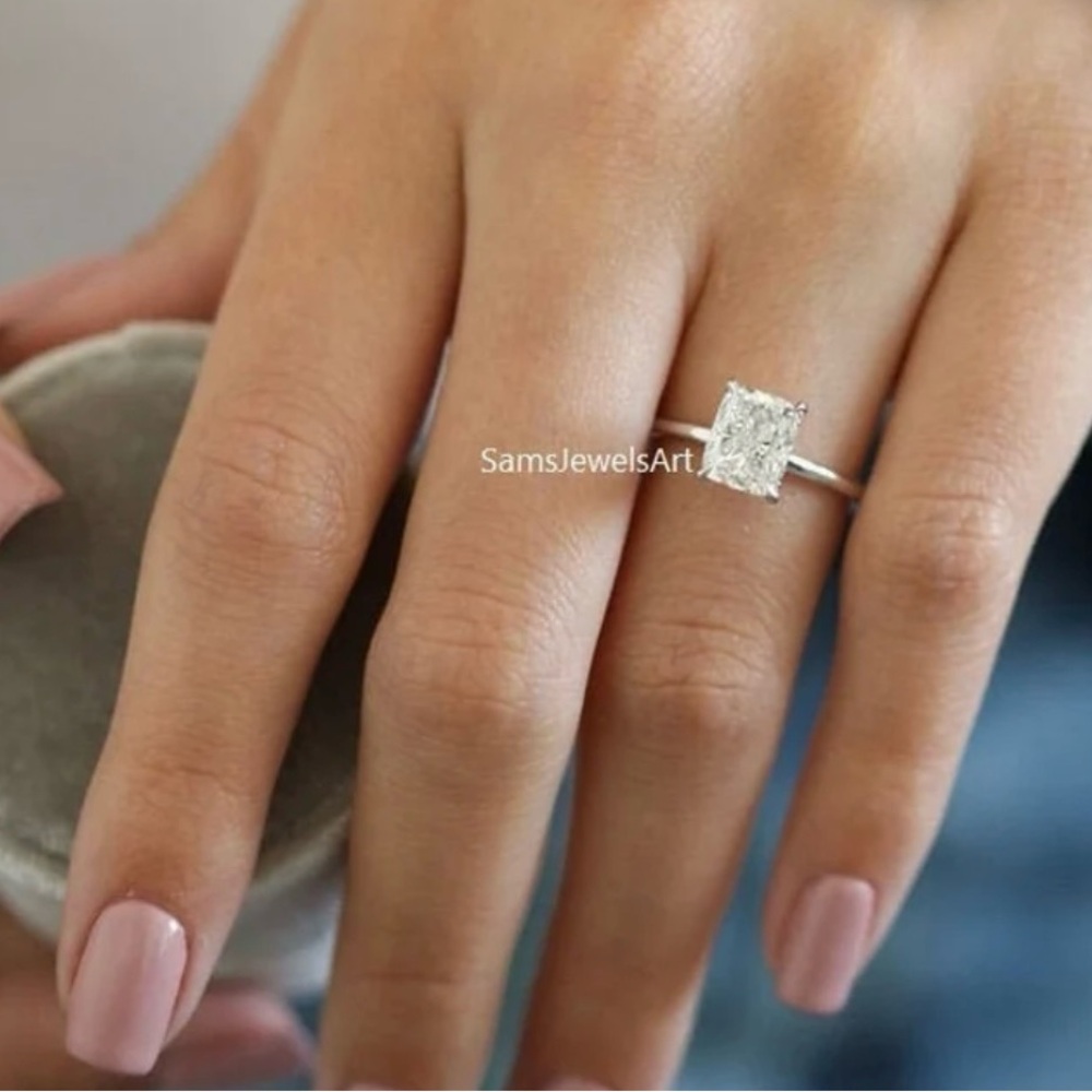 2CT Elongated Cushion Cut Moissanite Ring